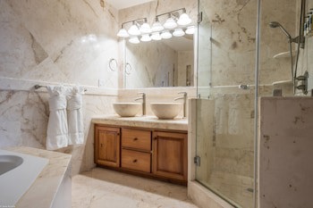 Belizean Cove Estates