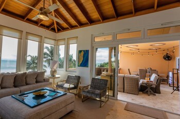 Belizean Cove Estates