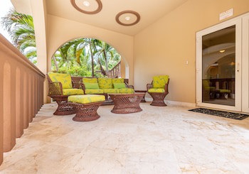 Belizean Cove Estates