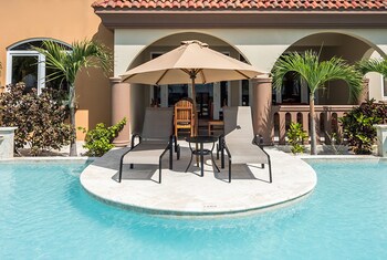 Belizean Cove Estates