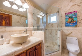 Belizean Cove Estates