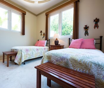 Belizean Cove Estates