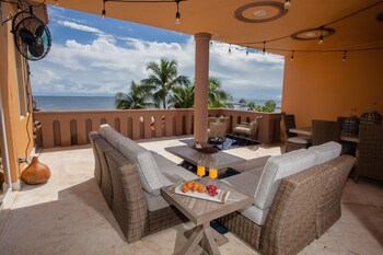 Belizean Cove Estates