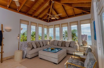 Belizean Cove Estates