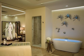 Dreams Jade Resort & Spa - All Inclusive