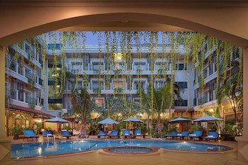 Angkor Holiday Hotel