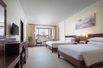 Angkor Holiday Hotel