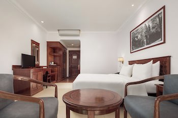 Angkor Holiday Hotel