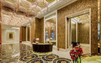 Nagaworld Hotel & Entertainment Complex