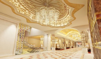 Nagaworld Hotel & Entertainment Complex