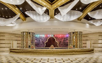 Nagaworld Hotel & Entertainment Complex