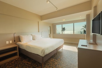 Ritz Lagoa Da Anta