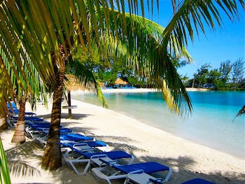 Fantasy Island Beach Resort, Dive And Marina All Inclusive