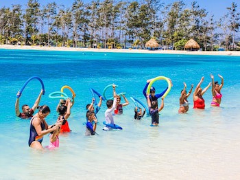 Fantasy Island Beach Resort, Dive And Marina All Inclusive