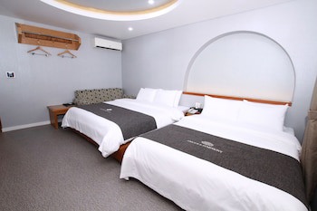 Amour Hotel