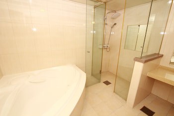 Amour Hotel