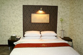 Amour Hotel
