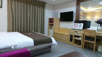 Amour Hotel