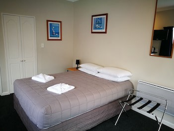 Airport Birches Motel