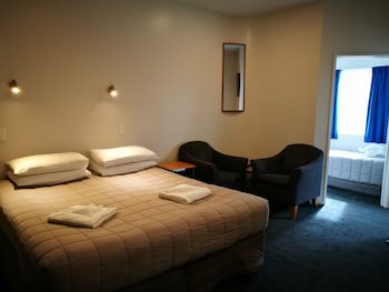 Airport Birches Motel