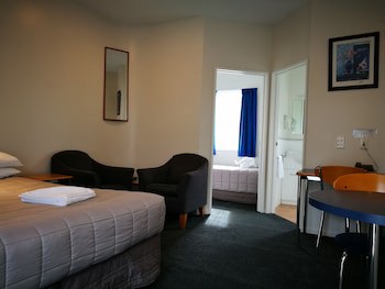 Airport Birches Motel