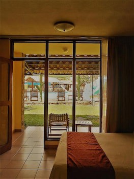 Hotel Amapola Resort