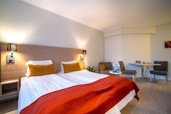 Enter City Apartment Hotel