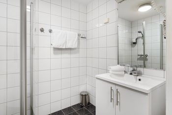 Enter City Apartment Hotel