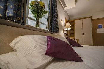 Sliema Chalet Hotel