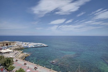 Sliema Chalet Hotel