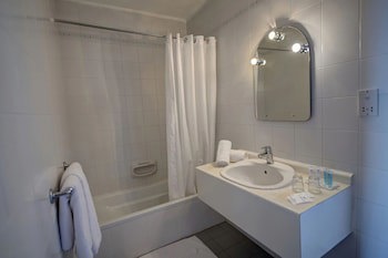 Sliema Chalet Hotel
