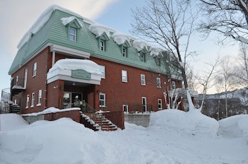Niseko Freedom Inn