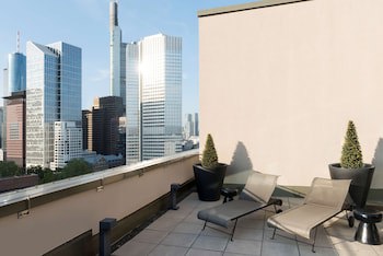 Adina Apartment Hotel Frankfurt Neue Oper galeri fotoğrafı