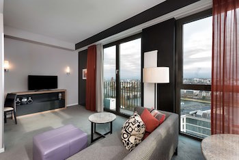 Adina Apartment Hotel Frankfurt Neue Oper galeri fotoğrafı