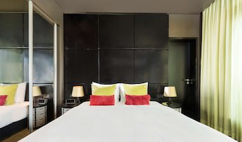 Adina Apartment Hotel Frankfurt Neue Oper galeri fotoğrafı