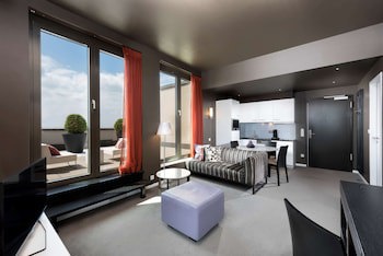 Adina Apartment Hotel Frankfurt Neue Oper galeri fotoğrafı