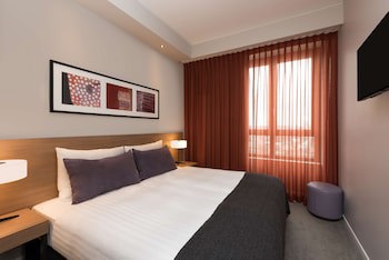 Adina Apartment Hotel Frankfurt Neue Oper galeri fotoğrafı
