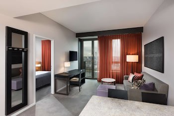 Adina Apartment Hotel Frankfurt Neue Oper galeri fotoğrafı