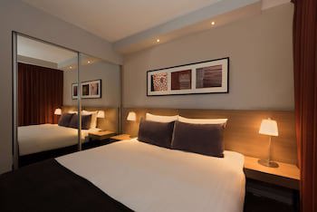 Adina Apartment Hotel Frankfurt Neue Oper galeri fotoğrafı
