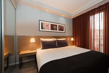 Adina Apartment Hotel Frankfurt Neue Oper galeri fotoğrafı