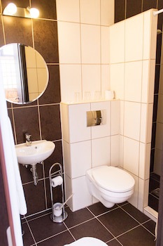 Central Hotel 21