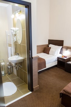 Central Hotel 21