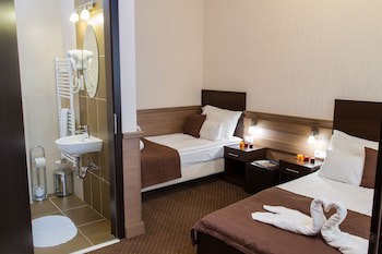 Central Hotel 21