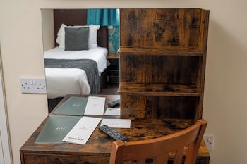 Bell Hotel By Greene King Inns