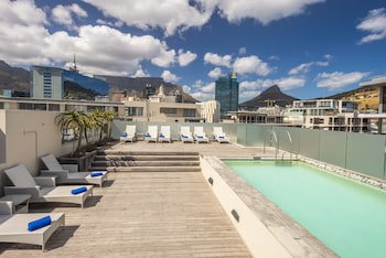 Aha Harbour Bridge Hotel & Suites
