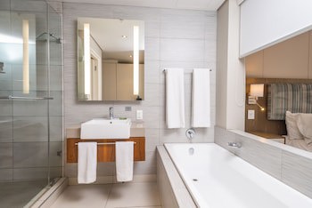 Aha Harbour Bridge Hotel & Suites