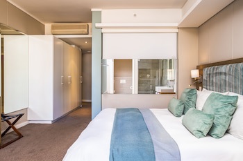 Aha Harbour Bridge Hotel & Suites