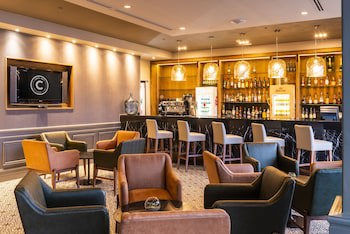 Aha Harbour Bridge Hotel & Suites