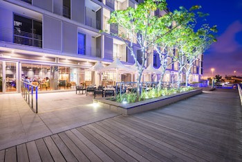 Aha Harbour Bridge Hotel & Suites
