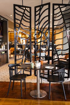 Aha Harbour Bridge Hotel & Suites